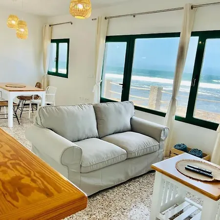 Frontsea House * Famara