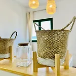 Frontsea House Apartamento *