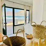 Frontsea House Apartamento Famara