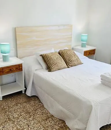 Apartment Frontsea House *