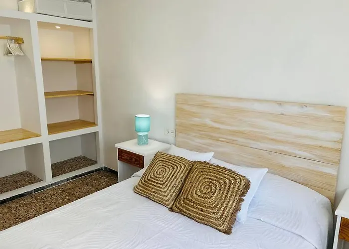 Apartment Frontsea House *