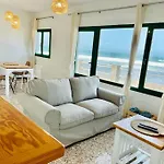 Frontsea House * 法马拉